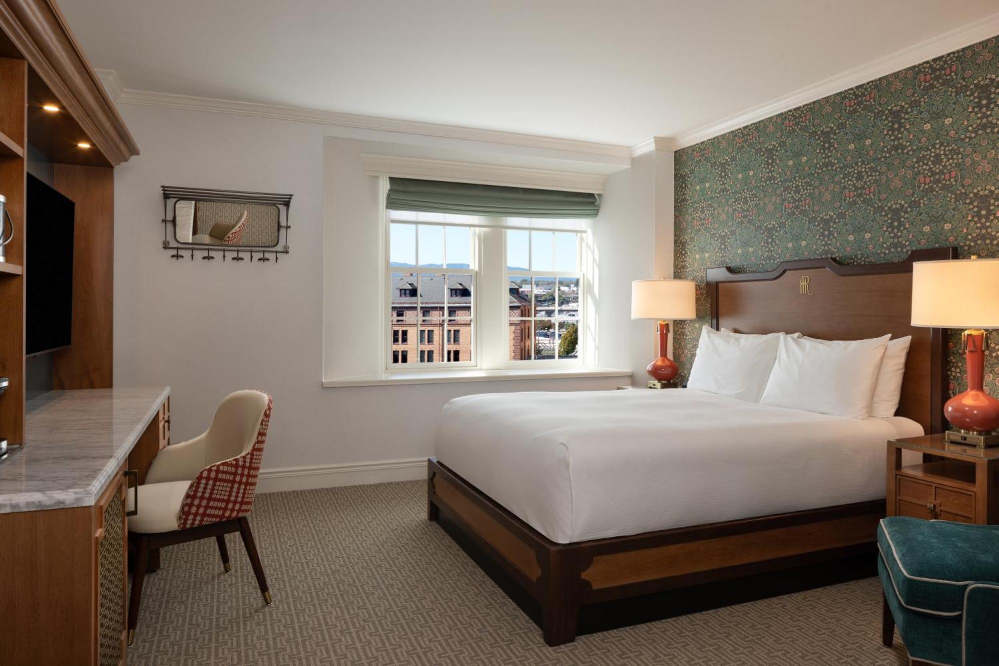 Hotel Roanoke & Conference Center, Curio Collection By Hilton Bagian luar foto